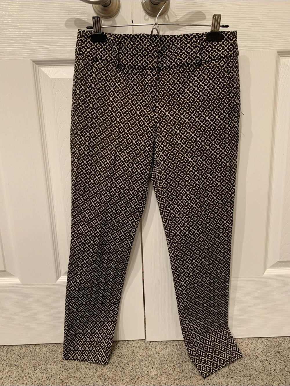 ANN TAYLOR LOFT Marisa Skinny Black and White Geometric Stretch Pants